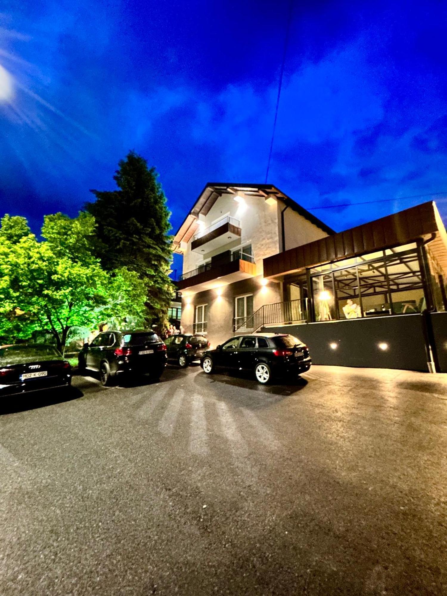 Sunny Corner Apartments Visoko Extérieur photo
